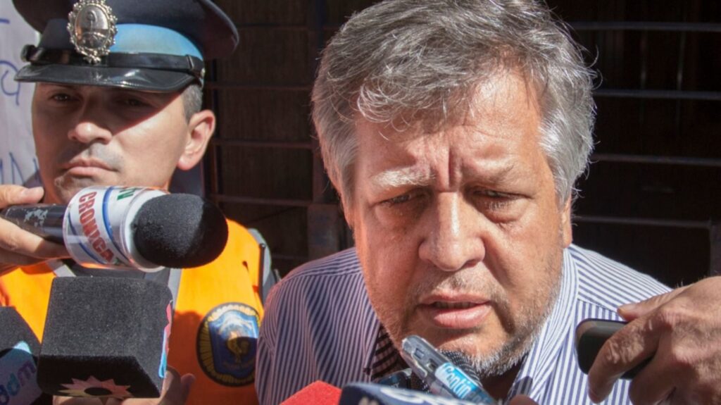 Ramos Padilla pidió la “remoción o desafuero” del fiscal rebelde Stornelli