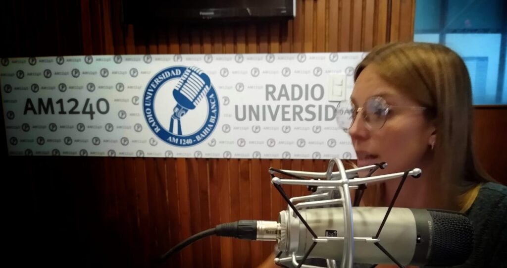 Maite Alvado conversó sobre lawfare y fake news con Juan Ignacio Guarino en El Ágora, por Radio Universidad