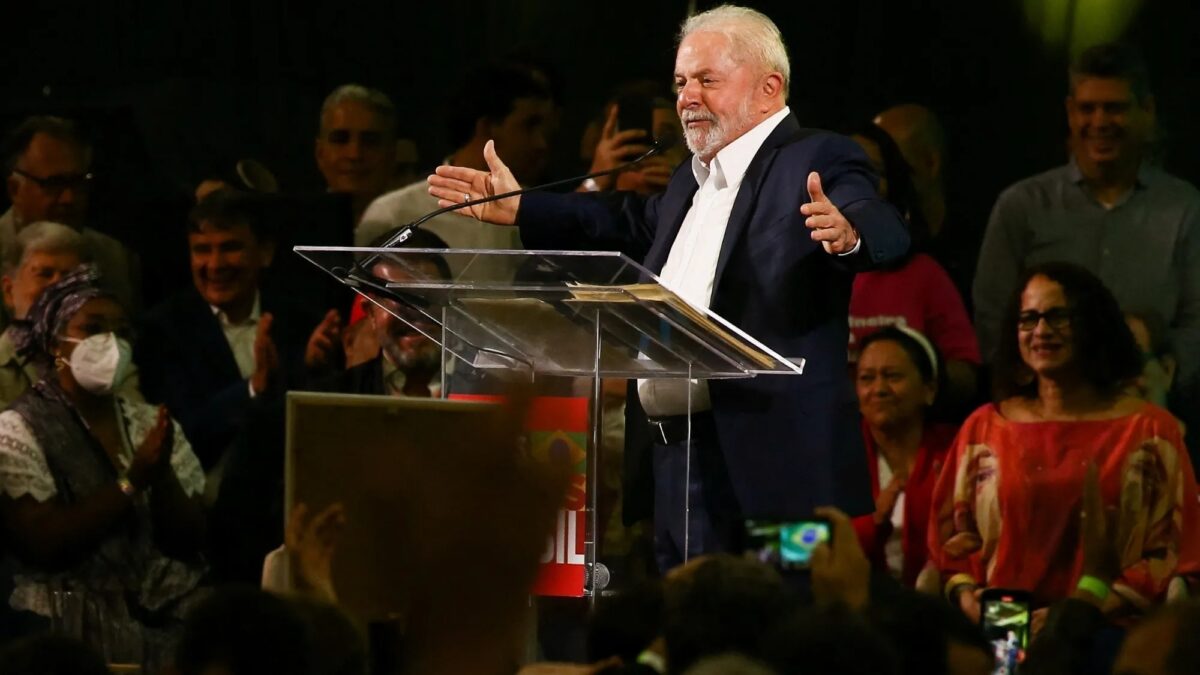 Lula da Silva triunfaría en primera vuelta en las próximas elecciones de Brasil