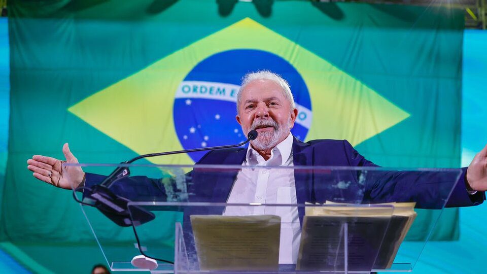 Lula da Silva oficializa su candidatura por la alianza “Brasil de la Esperanza”
