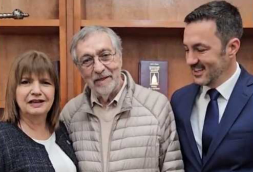 Patricia Bullrich junto a Luis Brandoni, foto de elagora.digital