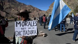 Morales reprime nuevas protestas en Jujuy y amenaza con “expropiar” la sede de la UBA en Tilcara