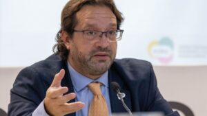 Los dibujos del INDEC: Lavagna tuvo que dar explicaciones tras modificar 6 meses de los datos de actividad económica