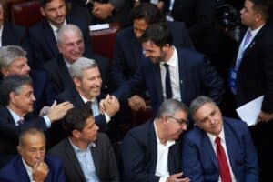 Cinco provincias ya desdoblaron elecciones y podrían hacer lo mismo incluso los gobernadores aliados a Milei