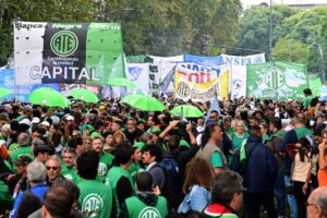 “Esto no es reforma, es saqueo”: ATE lanza un paro nacional y marcha contra el mega DNU de Milei
