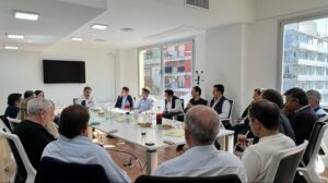 Las discusiones en el PRO dilatan el acuerdo con LLA, que ya evalúa competir con lista propia en PBA
