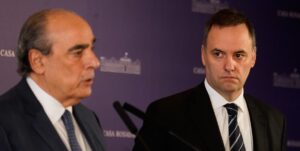 “Dólares del colchón”: Francos desmintió a Adorni y reveló por qué se postergó el anuncio de la medida