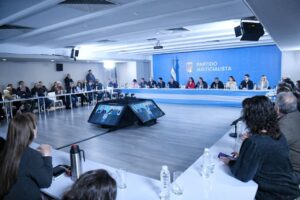 El peronismo sostuvo la unidad y acordó presentarse como “Fuerza Patria” en la mayoría de las provincias