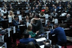 Una amplia mayoría opositora marcó la agenda en Diputados y dio media sanción a varias mejoras previsionales