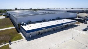 220 trabajadores en la calle: Whirlpool cerró la megaplanta de Pilar que había inaugurado en 2022