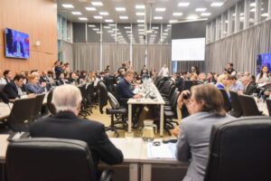 La oposición forzó un dictamen para el Presupuesto 2026, pero el oficialismo se quedó con el de mayoría