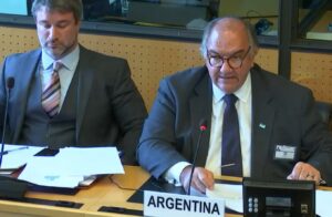 Javier Milei mandó a uno de sus funcionarios a la ONU a negar el número de desaparecidos