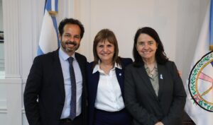 Fugas en los bloques del PRO: Una senadora bullrichista oficializó su pase a La Libertad Avanza