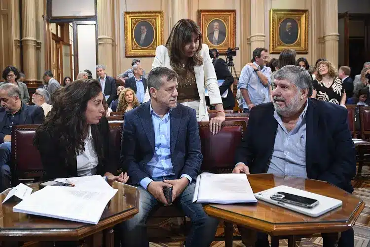  Florencia López, Mariano Recalde, Sandra Mendoza y José Mayans