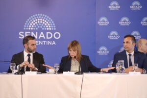 Bullrich tuvo que patear la reforma a febrero ante la falta de acuerdos y las presiones de la CGT