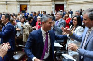 Menem retuvo la presidencia de la Cámara de Diputados y hay discusiones por una de las vicepresidencias