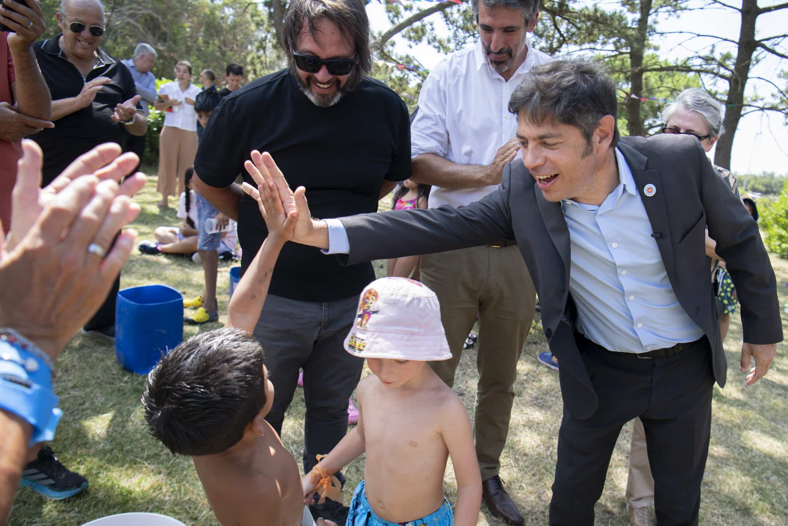 kicillof escuelas abiertas miramar
