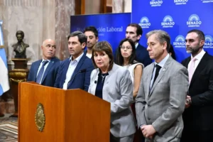 Bullrich tuvo que aceptar cambios en la reforma laboral para no exponerse a una derrota en el Senado
