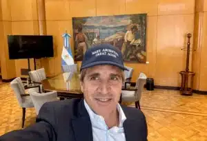 Luis Caputo celebró que Argentina sea el país argentino con menos inversión extranjera directa