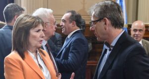 Bullrich pidió fecha para tratar la reforma laboral en el Senado, pero reconoció que el texto no está cerrado