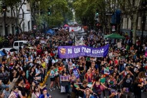 Brecha salarial, femicidios y programas desmantelados: las cifras detrás de la marcha del 8M