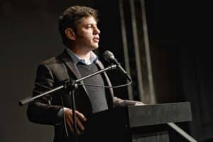 Kicillof reactiva su agenda federal en Chaco: “Vamos a estar rodeados de los intendentes que resisten”