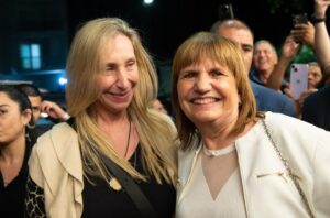 Karina echó a Bullrich de las reuniones de gabinete y la exministra respondió haciendo renunciar a un funcionario