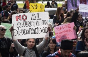 LLA reculó con el ajuste en discapacidad del Presupuesto en medio de la interna y el fallo por ANDIS
