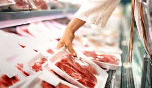 El consumo de carne vacuna cayó a su nivel más bajo en 20 años en medio de la crisis salarial