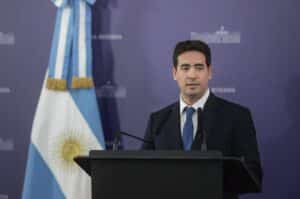 Ravier admitió que el dólar podría alcanzar los 1.800 pesos en los próximos meses