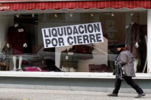 Crece la preocupación de comerciantes por las promesas incumplidas de Milei y los embargos de ARCA