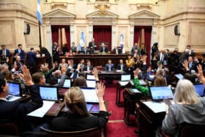 LLA freezó los proyectos de Sturzenegger para que el Senado le apruebe dos pliegos sensibles