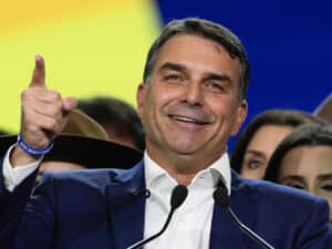 Bolsonaro no aparece: Investigan si se fugó a Argentina tras las elecciones